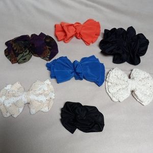 Set of 7 hair bows